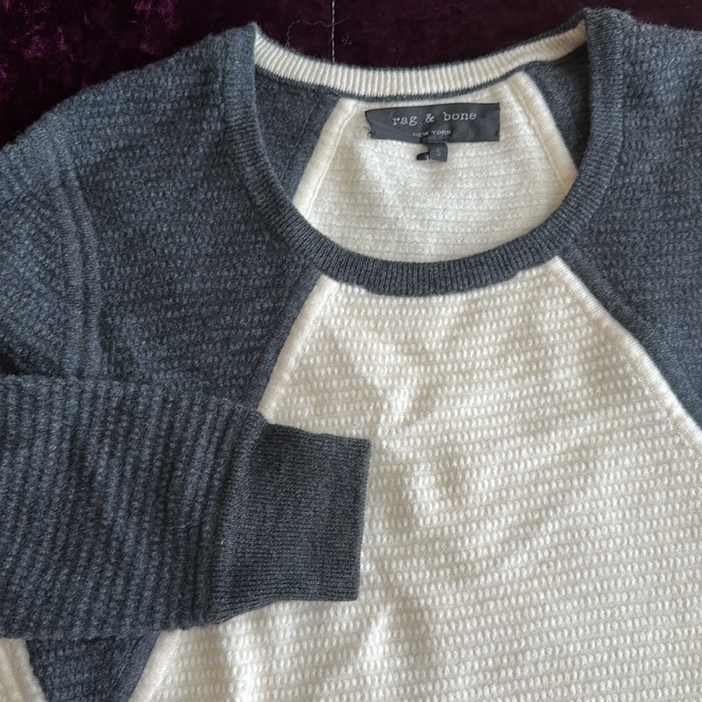 USED. Rag & bone size small - Picture 2 of 4